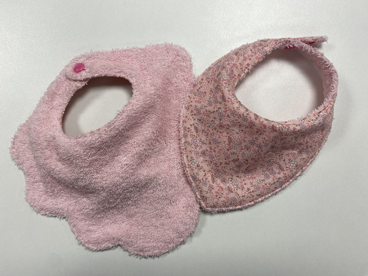 Les bavoirs de l’atelier - Pour petites bavouilles ou grands soins🍼